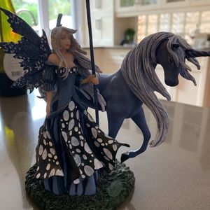 Meet your Posher, Angie